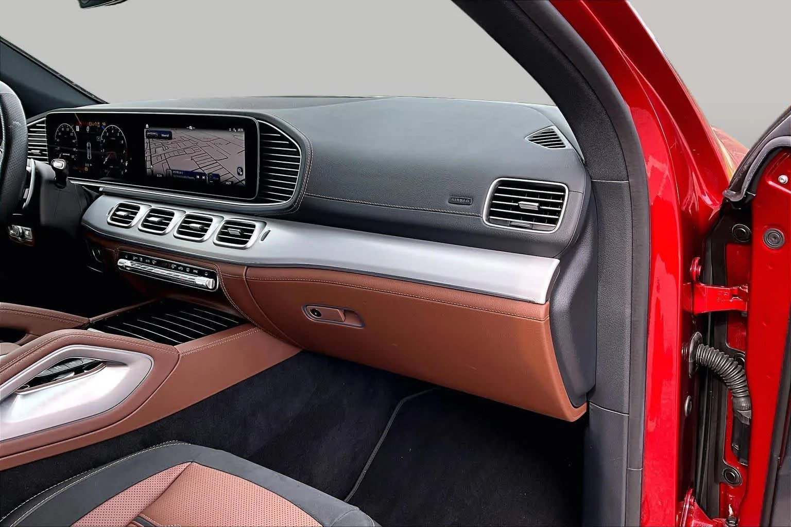 Used 2024 MANUFAKTUR Cardinal Red Metallic Mercedes-Benz AMG® GLE 53 image 19