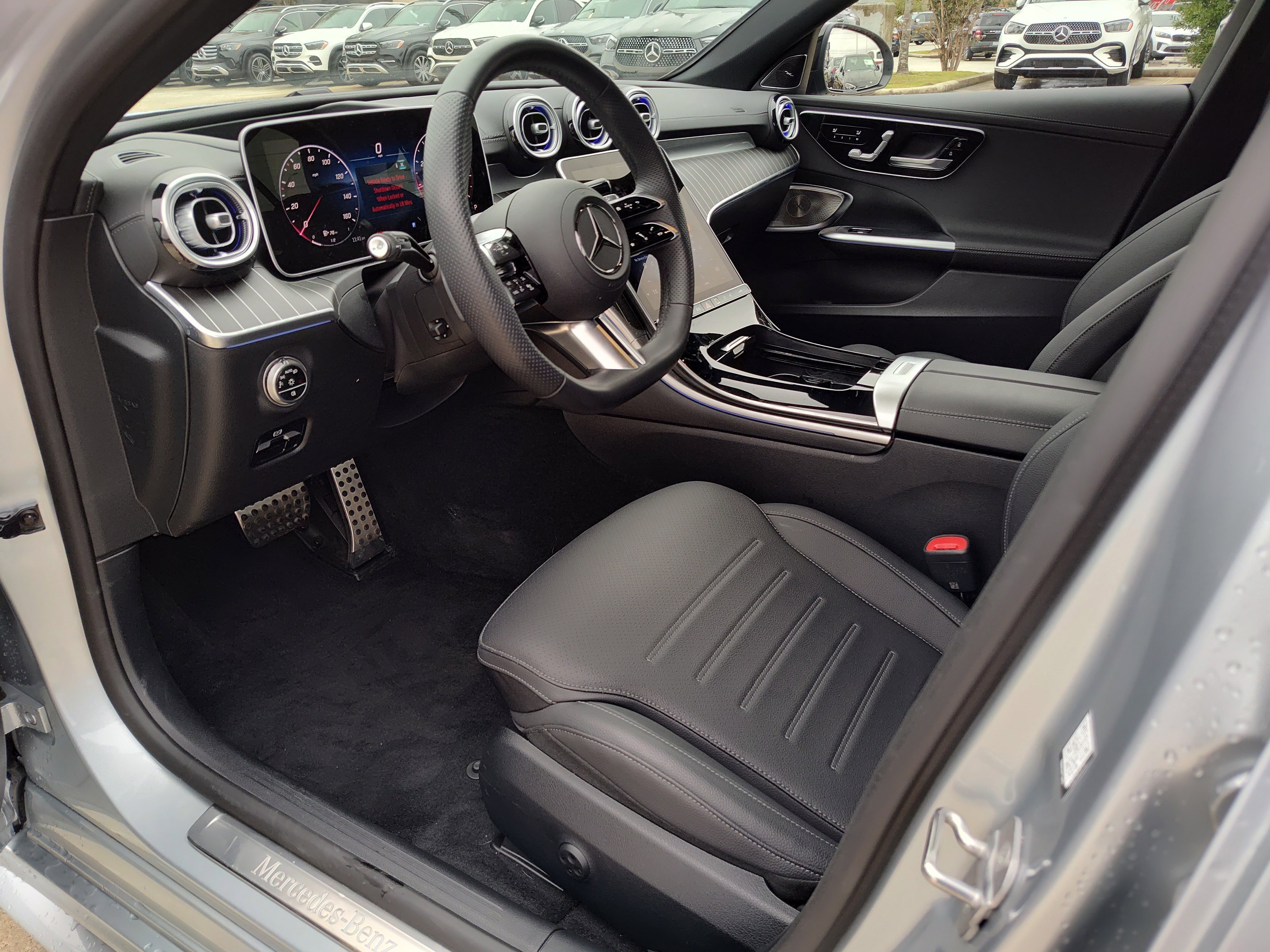 2025 Mercedes-Benz C-Class Sedan C 300 - Photo 30