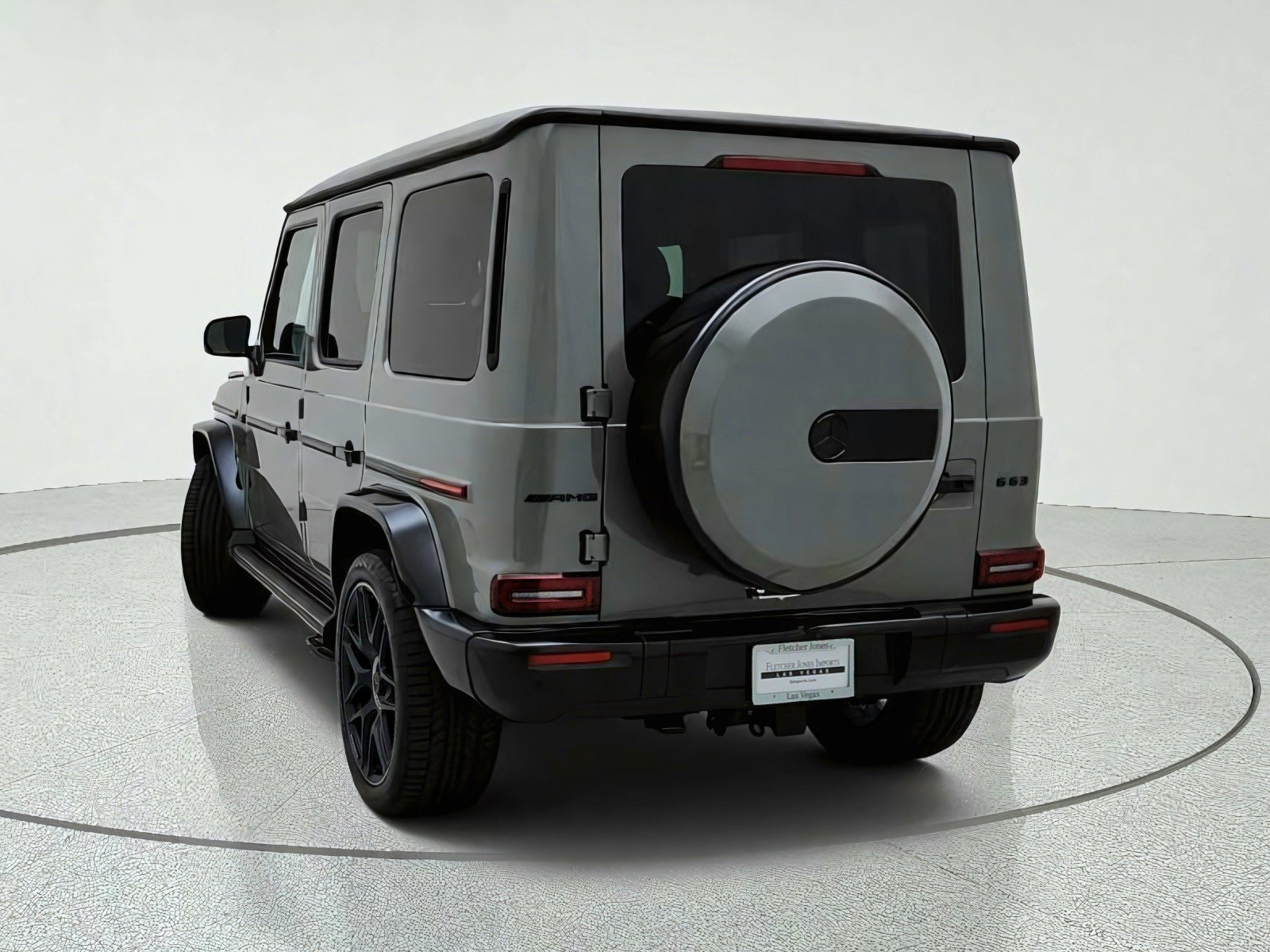 New 2027 MANUFAKTUR Arabian Grey Non- Metallic Mercedes-Benz AMG® G 63 SUV image 11