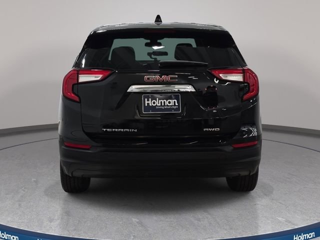 Used 2024 Black GMC SLE image 7