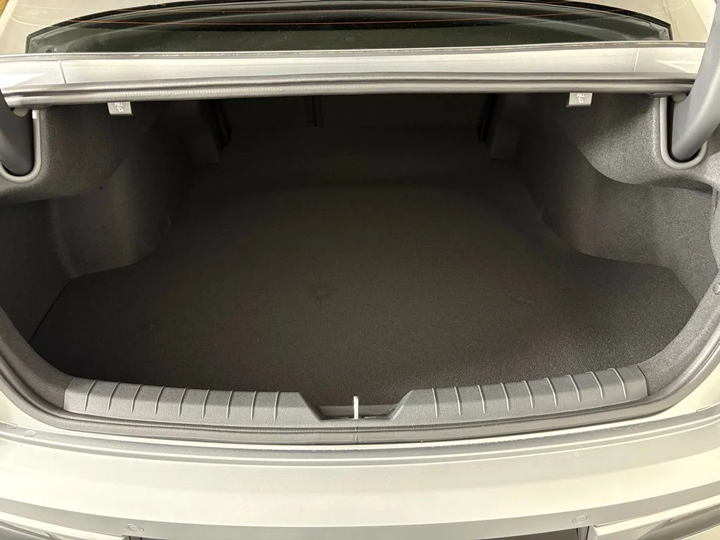 New 2026 Steel Matte Gray Kia GT image 38