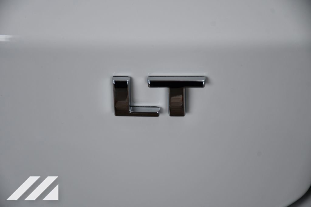 New 2026 Summit White Chevrolet LT image 34