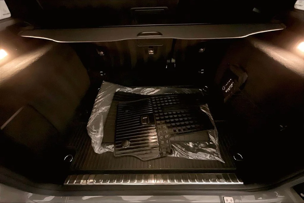 Used 2025 Gray Mercedes-Benz G 63 AMG® image 29