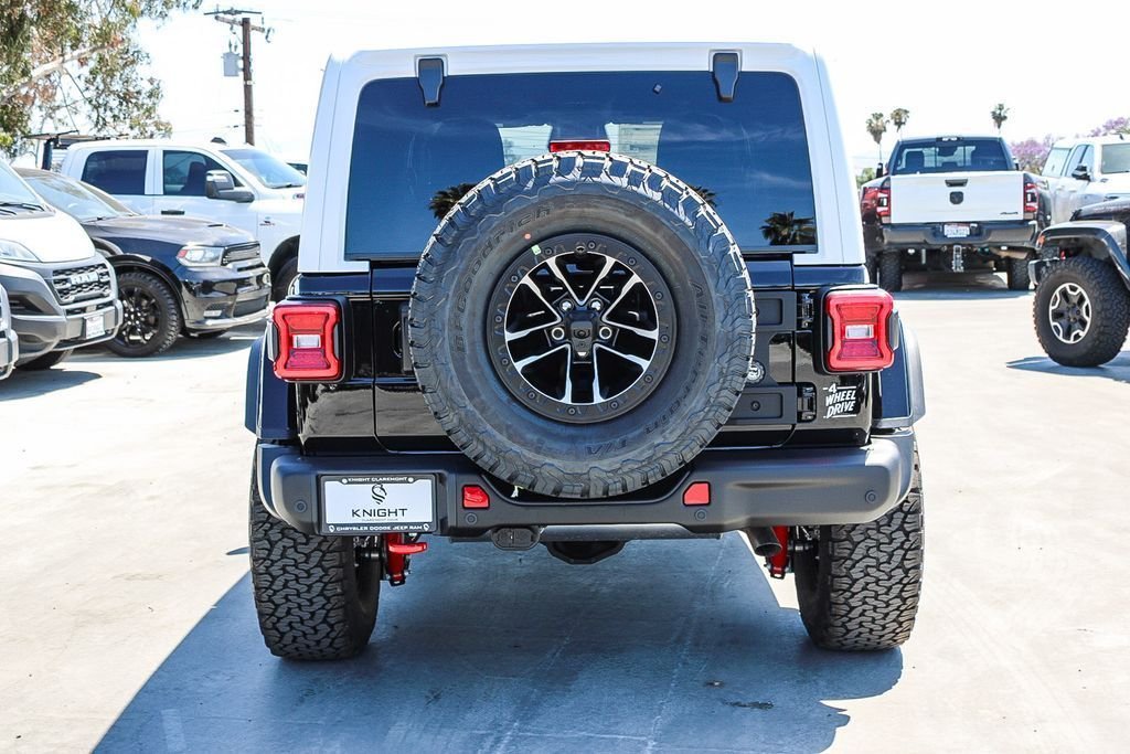 New 2026 Black Clearcoat Jeep Rubicon X image 8