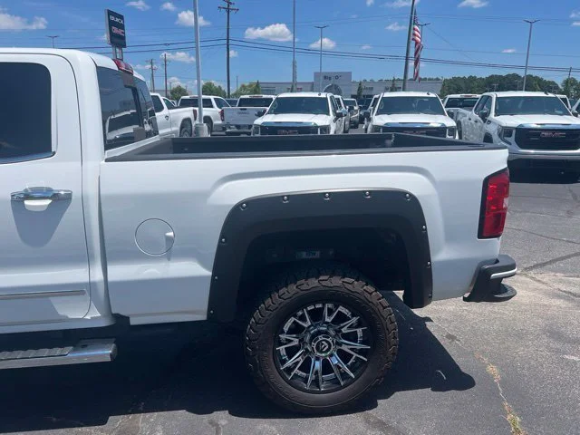 Used 2017 SUMMIT WHITE GMC Denali image 7
