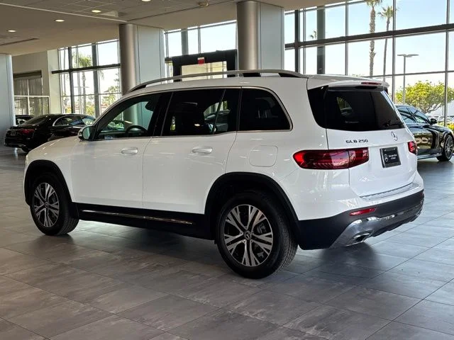 New 2026 White Mercedes-Benz GLB 250 image 7