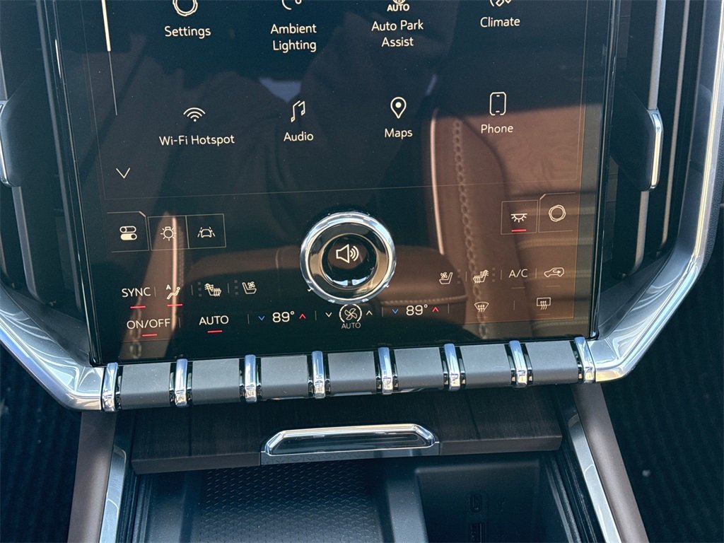 2026 GMC ACADIA - Image 24