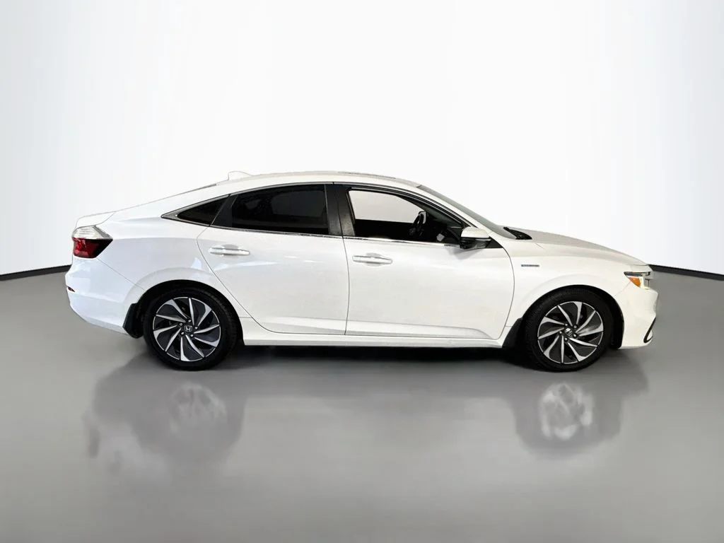 Used 2019 White Orchid Pearl Honda Touring image 14