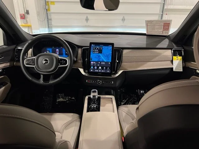 2026 Volvo XC90 Core - Photo 12