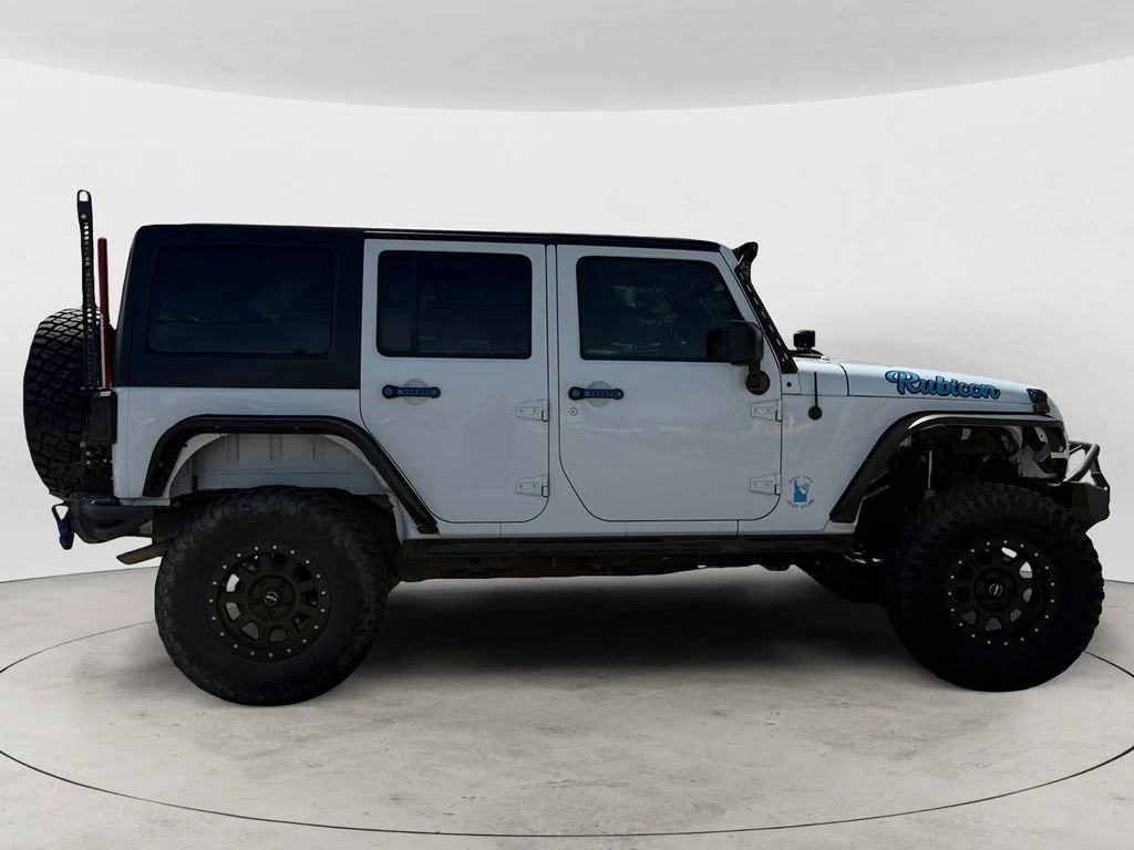Used 2018 White Jeep Unlimited Rubicon image 6