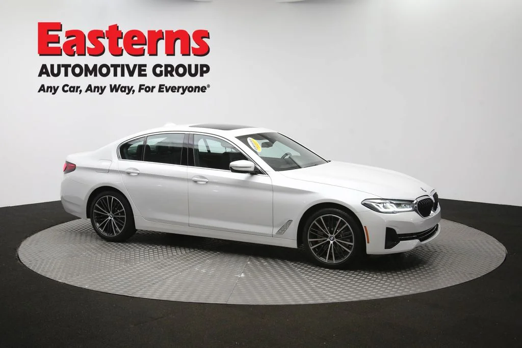 Used 2022 White BMW 530i xDrive image 51