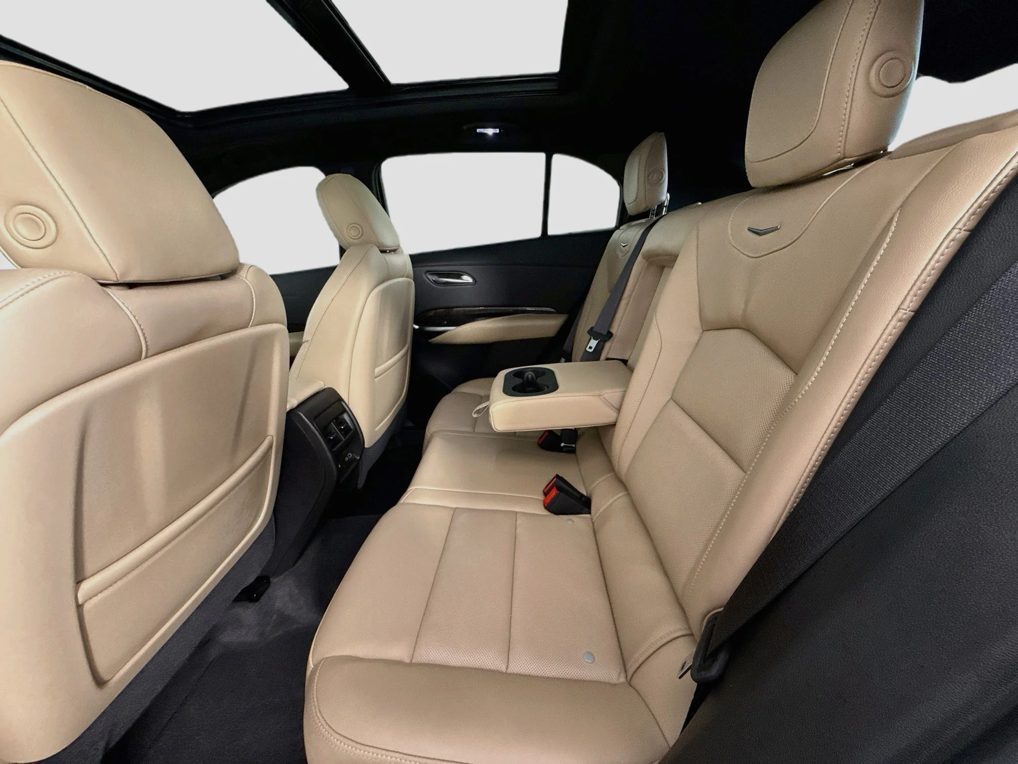 Used 2024 Stellar Black Metallic Cadillac Premium Luxury image 27