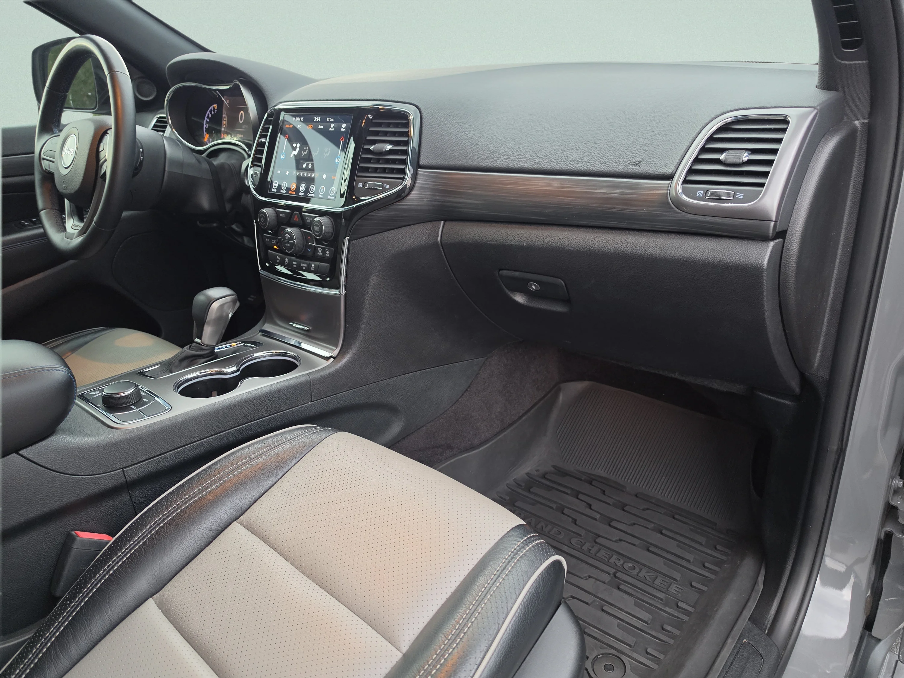 Used 2019 Sting-Gray Clearcoat Jeep Upland image 18