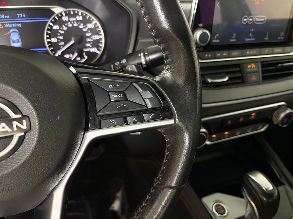 Used 2024 Blue Nissan 2.5 SR image 23