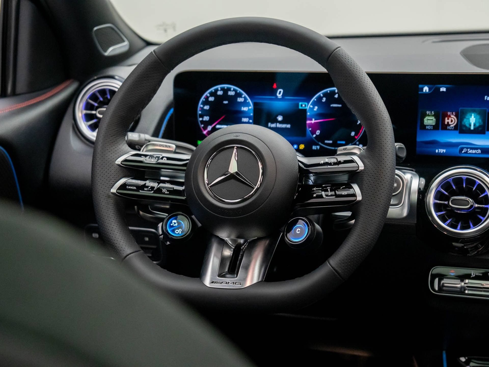 2026 Mercedes-Benz GLB AMG GLB 35 - Photo 50