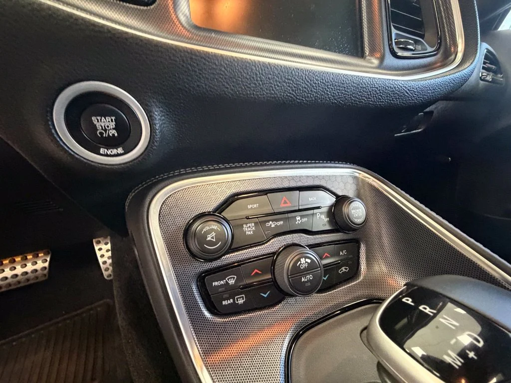 Used 2015 Beige Dodge R/T Scat Pack image 21