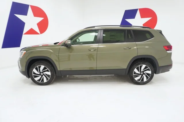 New 2026 Avocado Green Pearl Volkswagen 2.0T SE w/Technology image 10