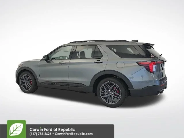 2026 Ford Explorer ST - Photo 6