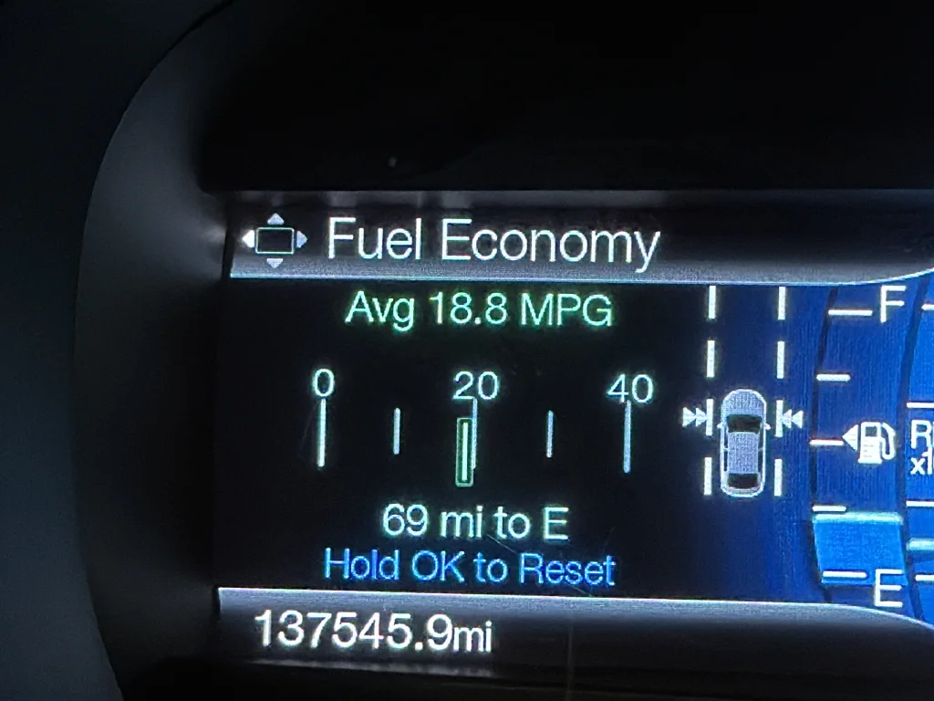 Used 2016  Ford Titanium image 9