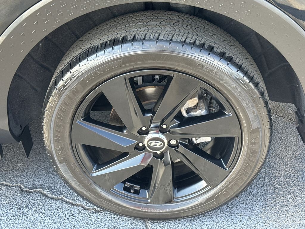 Used 2023 Black Hyundai NIGHT image 19