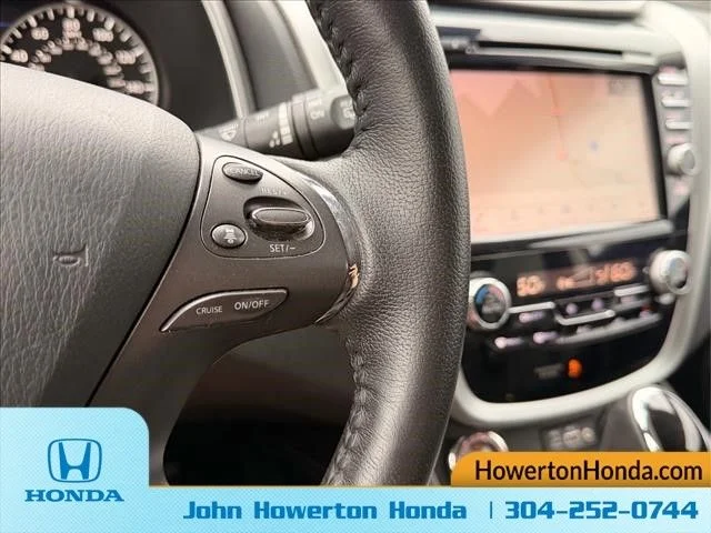 Used 2021 Black Nissan SL image 21