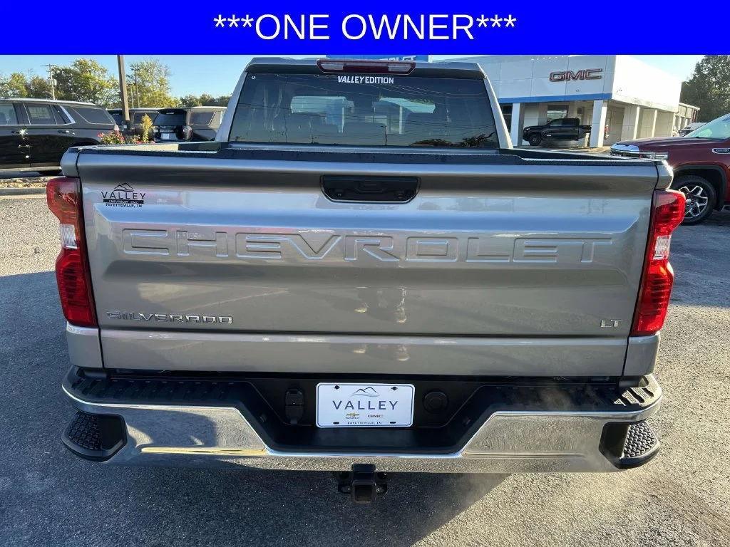 Used 2025 Sterling Gray Metallic Chevrolet LT (2FL) image 5
