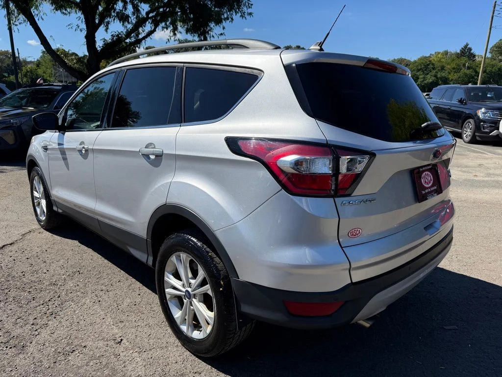 Used 2018 Ingot Silver Ford SEL image 10