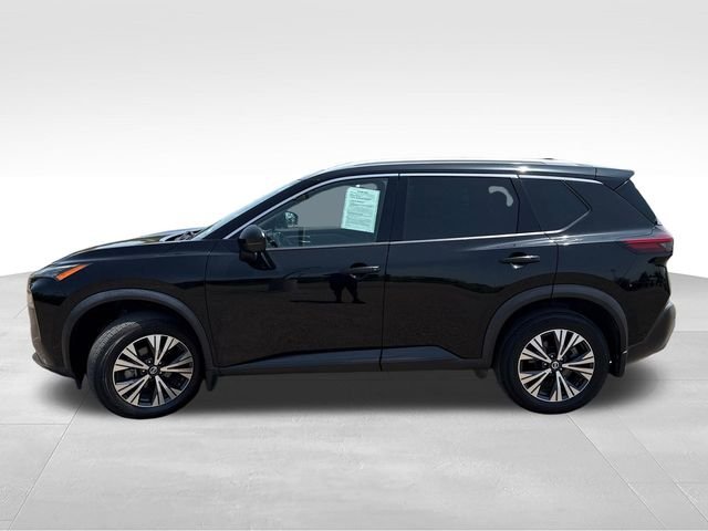 Used 2021 Black Nissan SV image 5