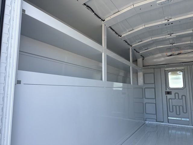 New 2025 Summit White Chevrolet 1WT image 8