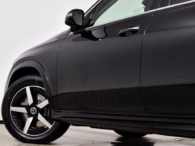 New 2027 Obsidian Black Metallic Mercedes-Benz GLE 450 image 16