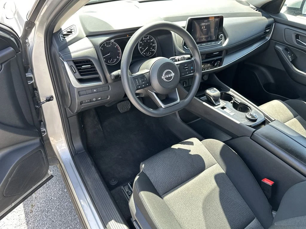 Used 2024 Brilliant Silver Metallic Nissan SV image 10