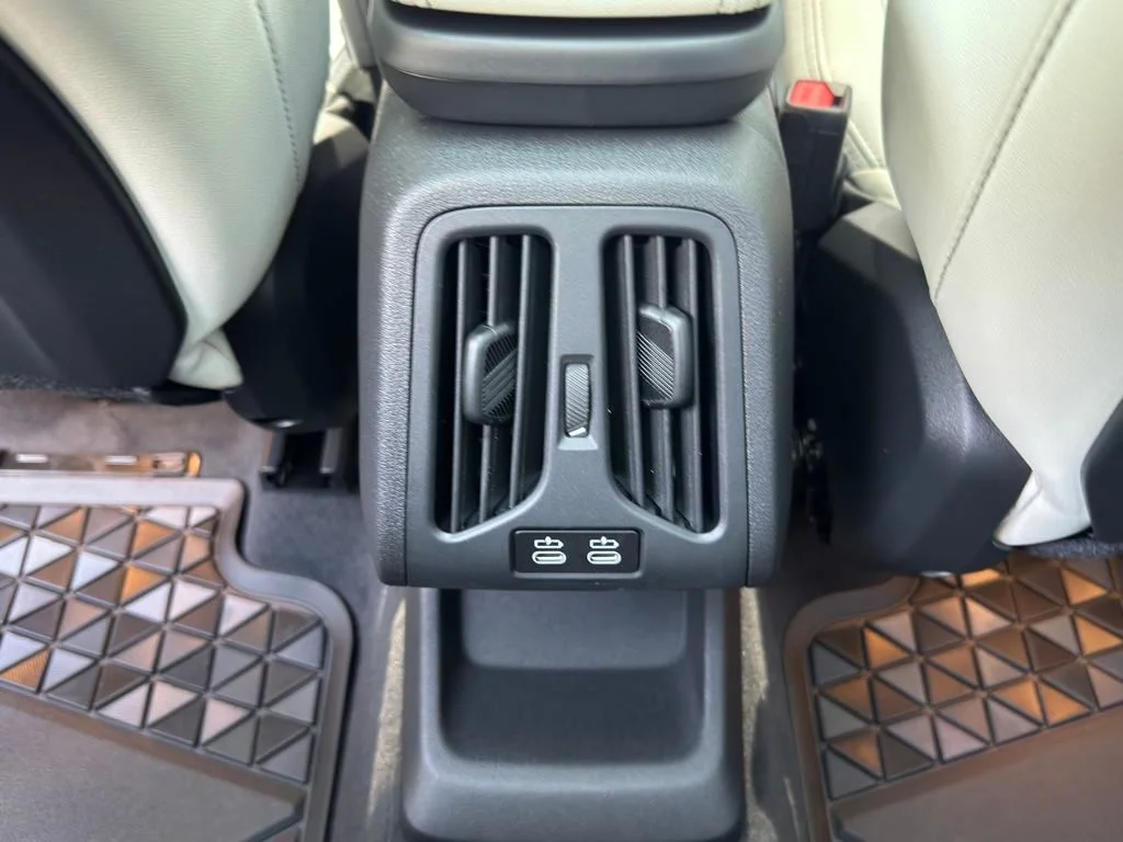 Used 2026 Storm Bay Metallic BMW xDrive28i image 16
