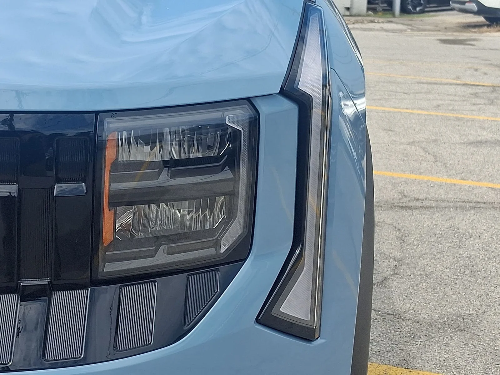 New 2027 Blue Kia S image 8