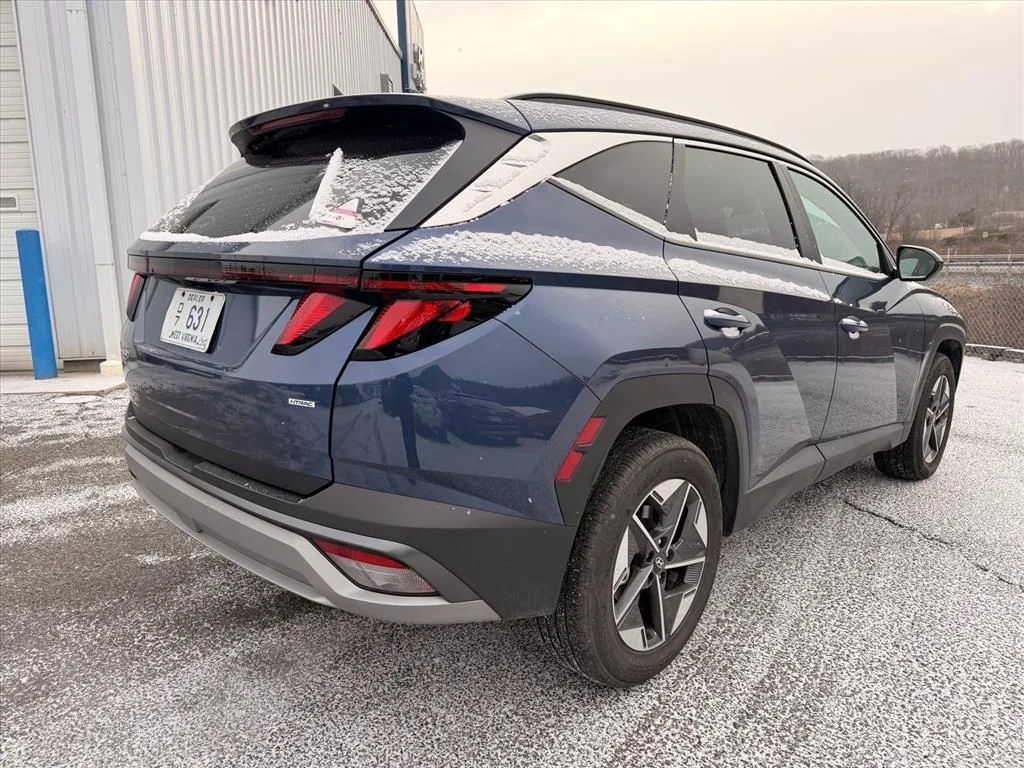 Used 2025 Blue Hyundai SEL image 16