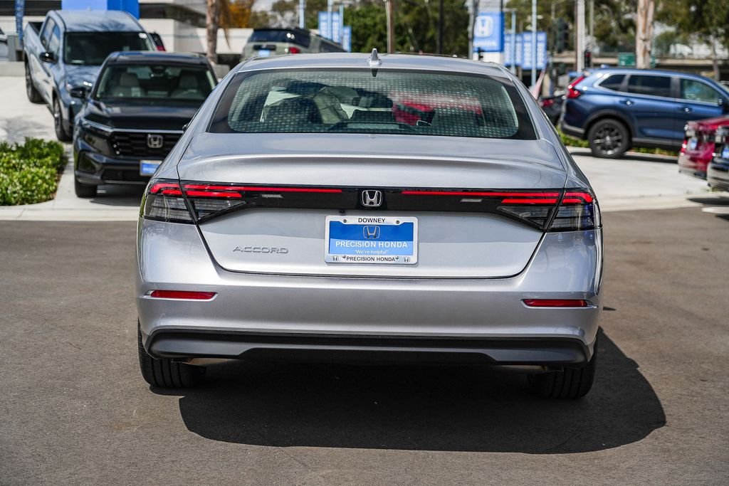 New 2026 Solar Silver Metallic Honda LX image 8