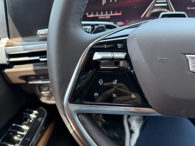 Used 2025 White Cadillac Premium Luxury image 22