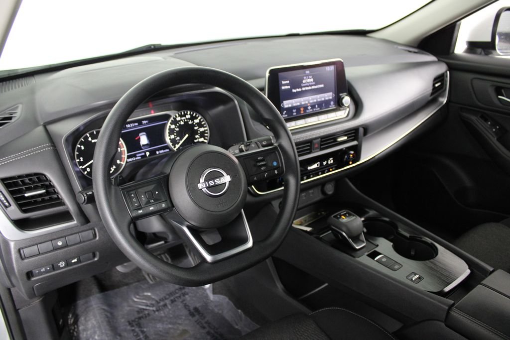 Used 2024 White Nissan SV image 18