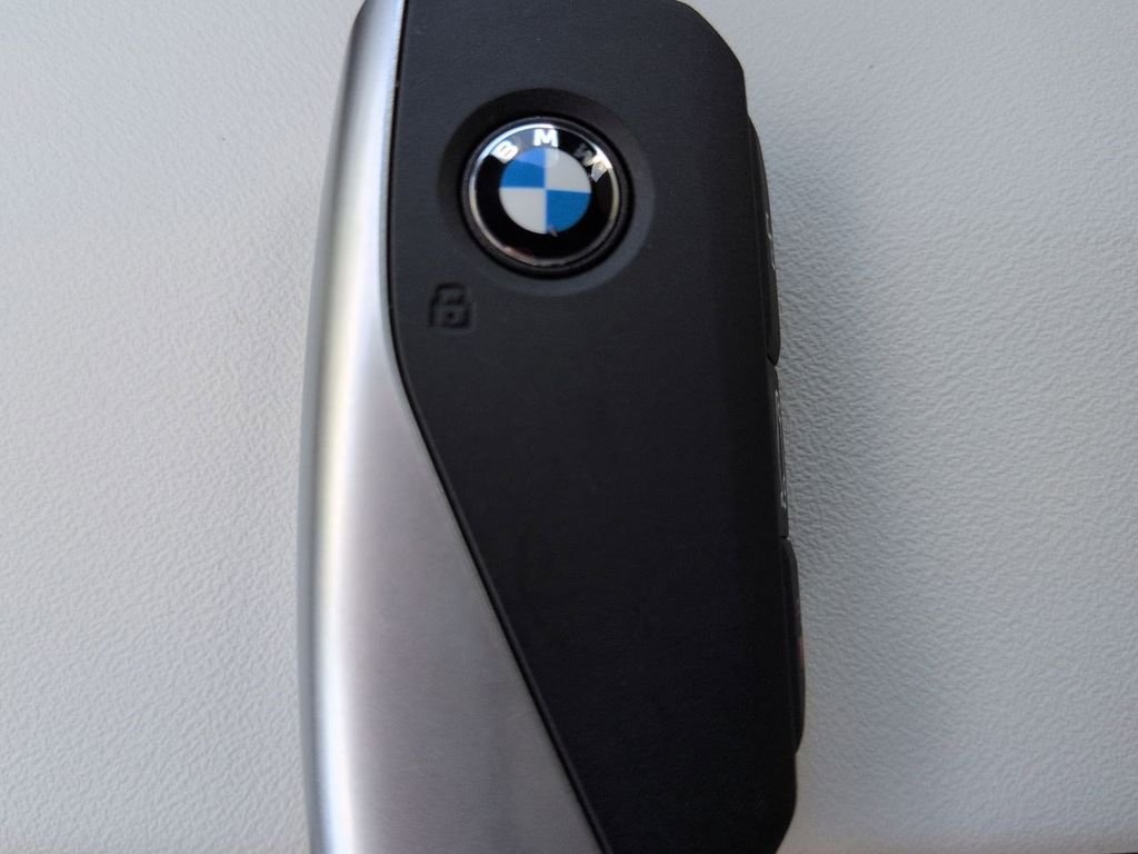 New 2026 Alpine White BMW eDrive40 image 30