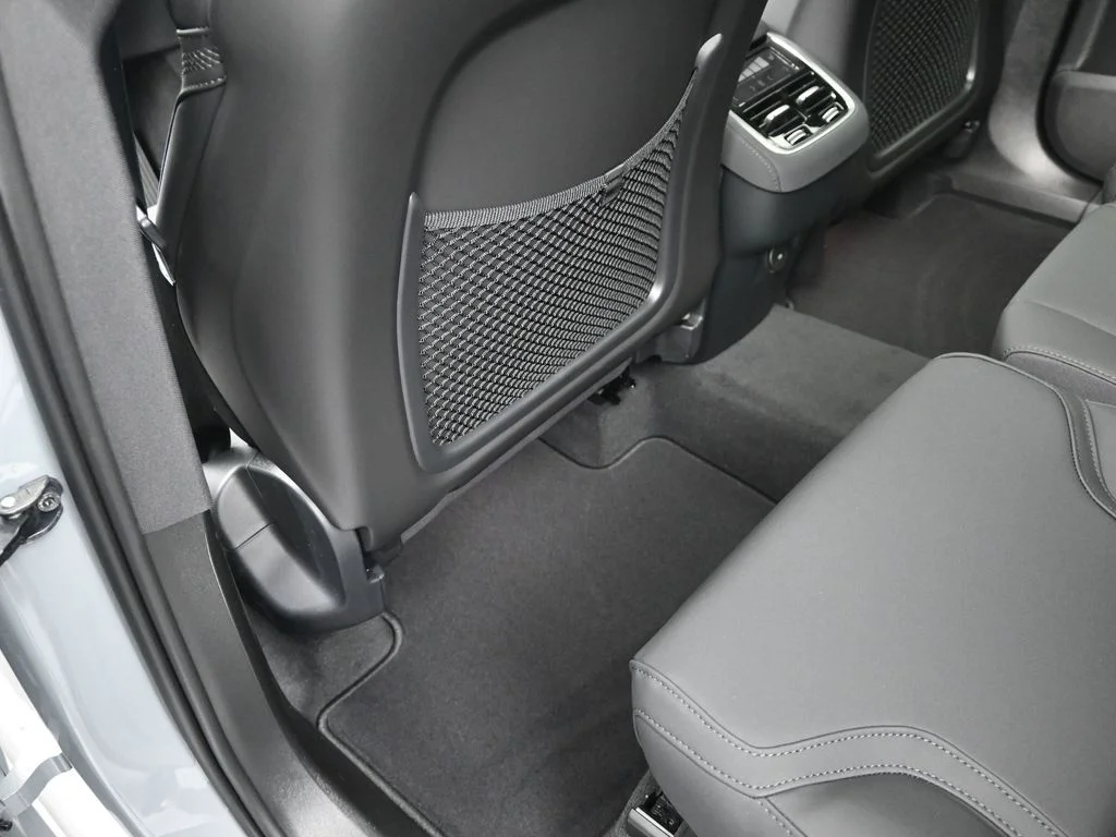 New 2026 Vapour Grey Volvo Core image 13