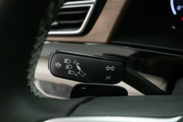 2026 Volkswagen Atlas SE w/Tech - Photo 27