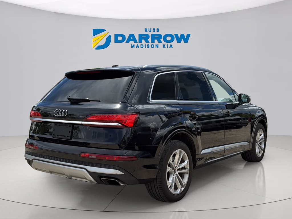 Used 2025 Black Metallic Audi 55 Premium image 5