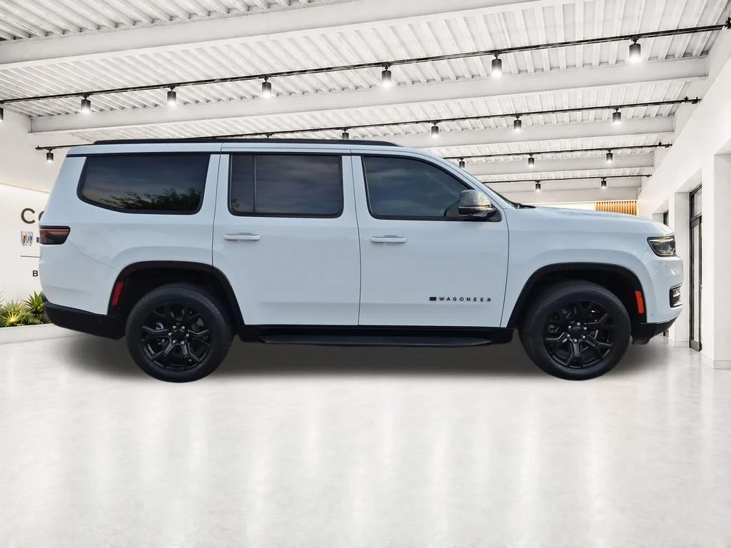 Used 2023 White Jeep Base image 15