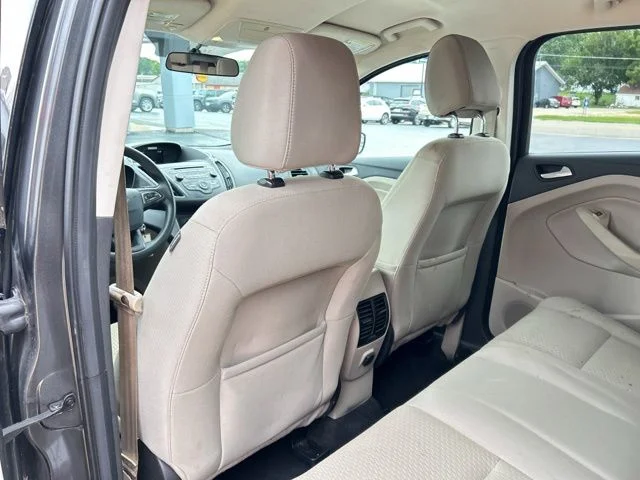 Used 2017 Gray Ford SE image 19