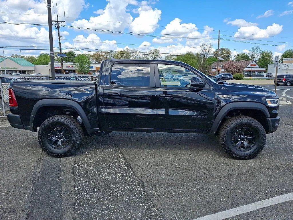 New 2026 Diamond Black Crystal Pearl-Coat Exterior Paint RAM RHO image 9