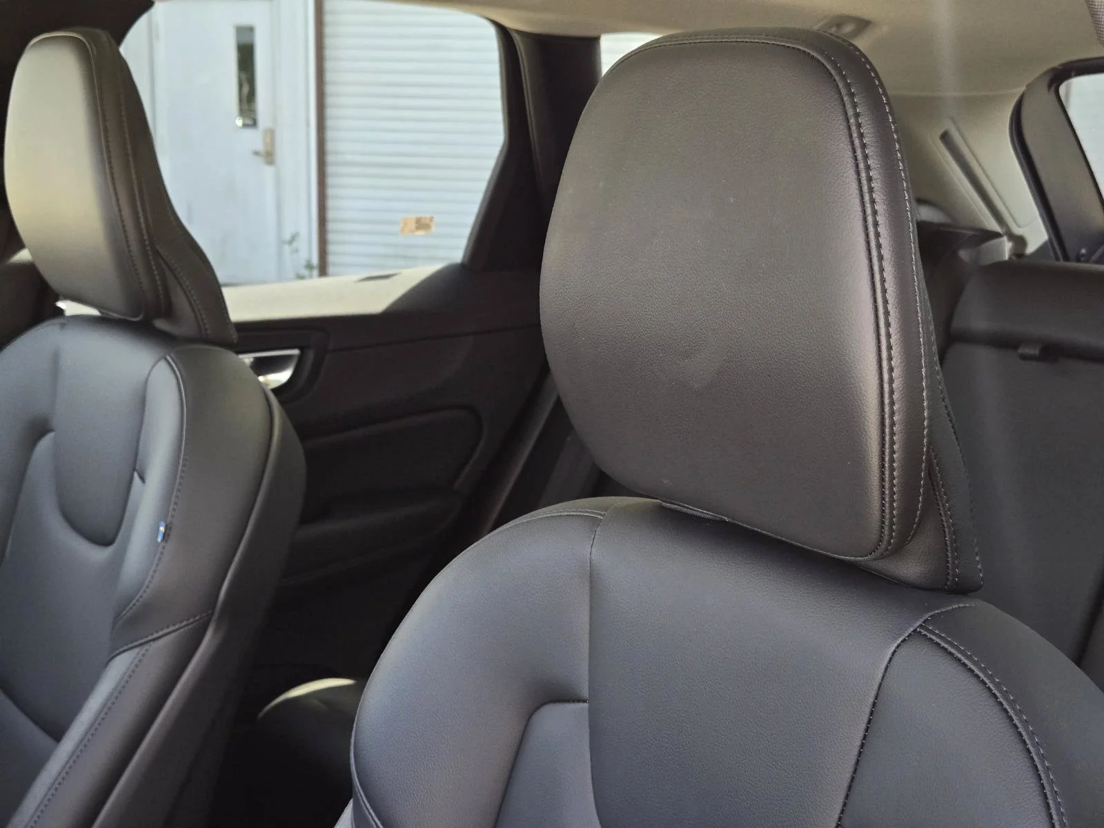Used 2025 White Volvo Core image 27