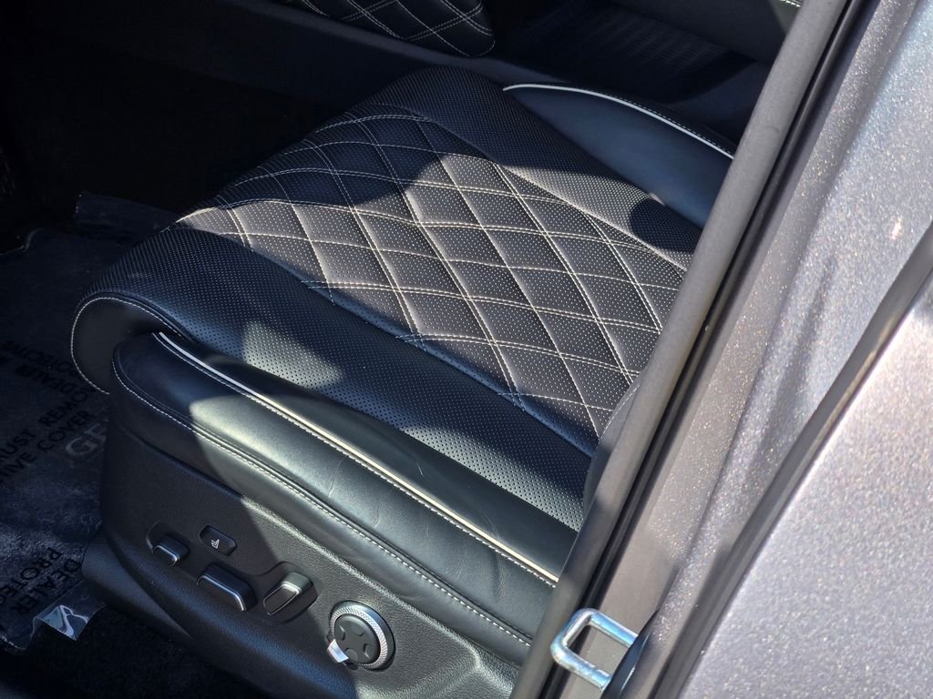Used 2023 Silver Genesis 3.5T image 39