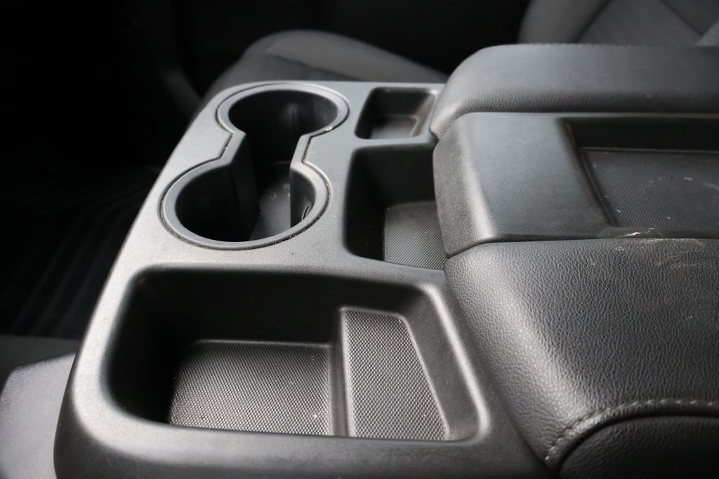 Used 2019 SUMMIT WHITE Chevrolet RST image 32