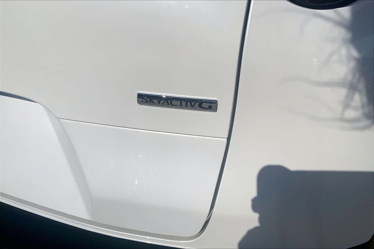 Used 2025 Snowflake White Pearl Mica Mazda 2.5 S Preferred Package image 10