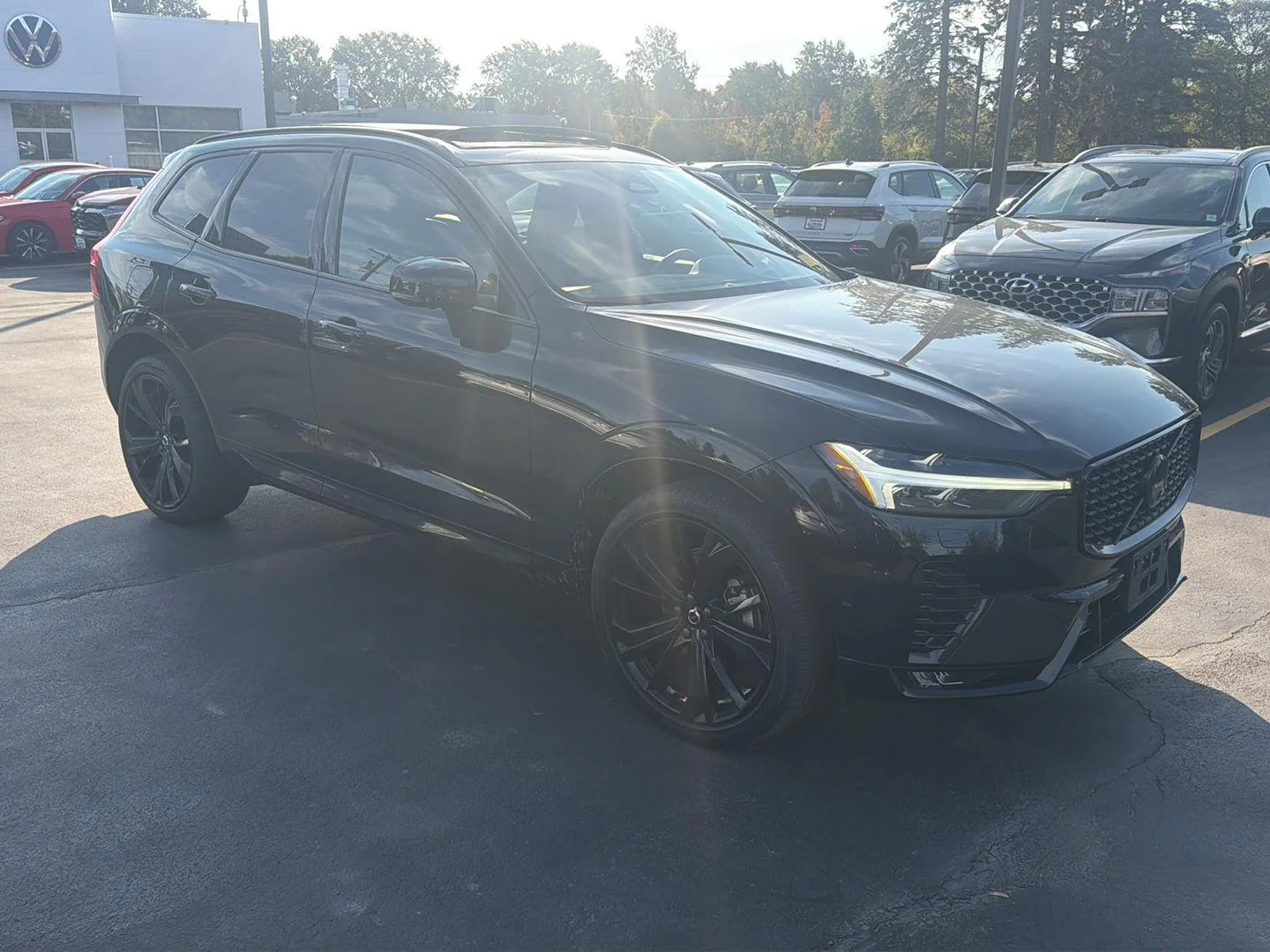 Used 2024 Onyx Black Metallic Volvo Ultimate Black Edition image 4