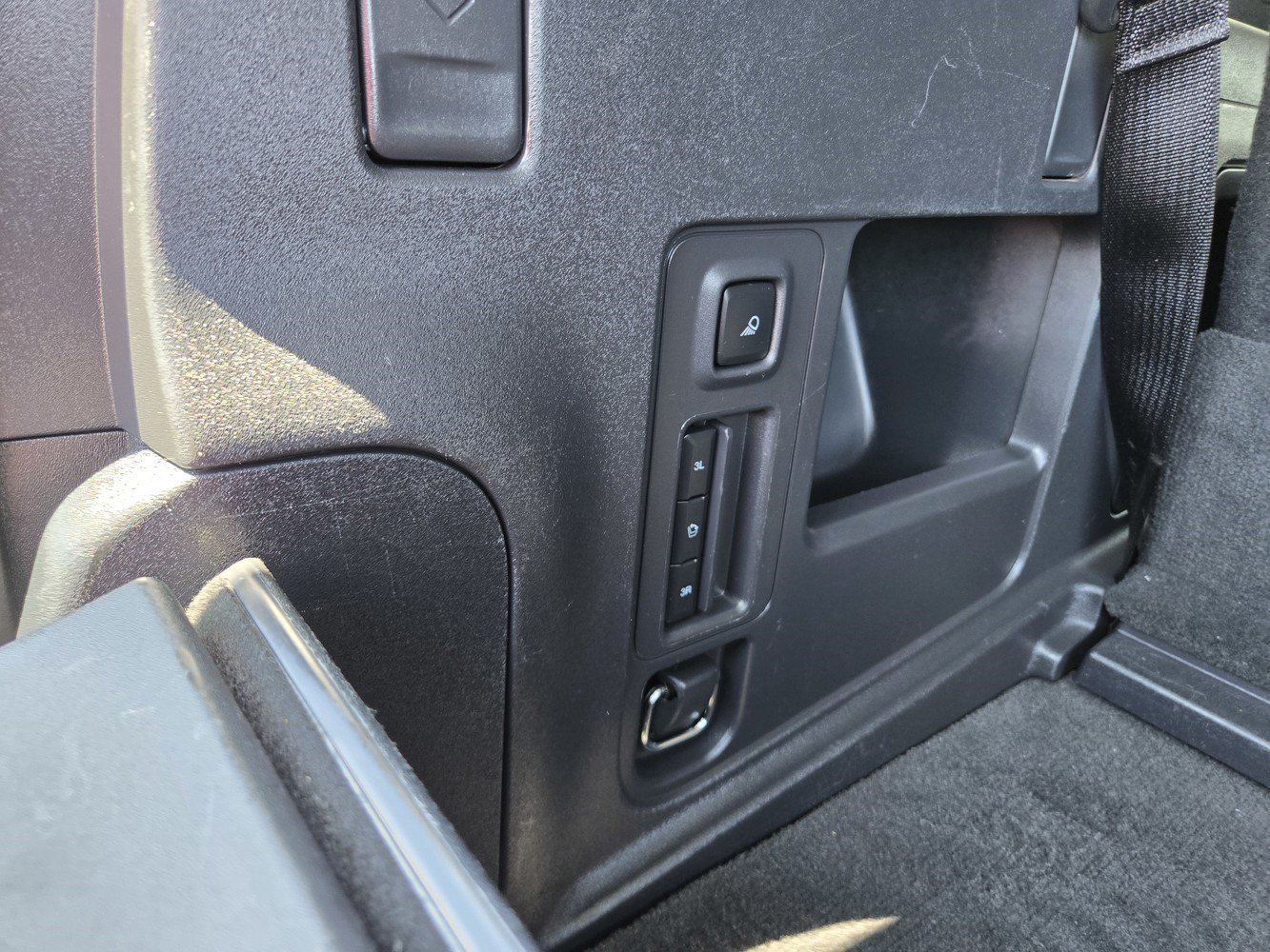 Used 2025 Black Ford Active image 31